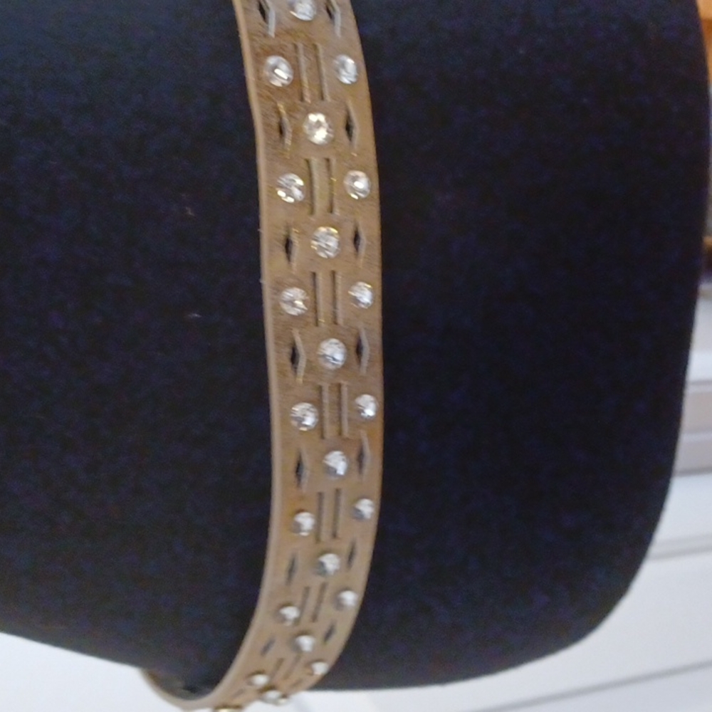 Women's Belt - Picture 3 of 6